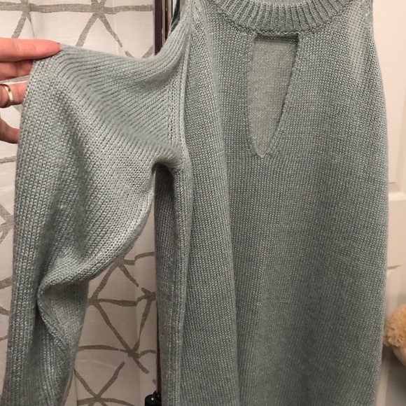 TOBI Teva Sweater Dress - Picture 4 of 4